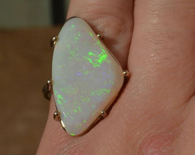 Handmade 9ct Gold Green Australian Opal Ring, Abstract Coober Pedy Opal