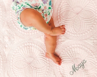 Gepersonaliseerde quilt voor babymeisjes, katoenen deken met monogram