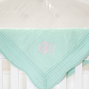 Personalized Baby Quilt, Monogram Baby Quilts, Baby Girl Quilt, Personalized Baby Gifts for Girls, Monogrammed Baby Blanket