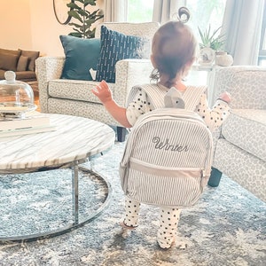 Sacs à dos personnalisés pour bébé, sacs à dos à monogramme pour tout-petit, sac à dos en seersucker, cartable préscolaire, cadeaux personnalisés pour bébé