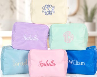 Personalized Bridesmaids Gifts, Oversized Cosmetic Bag, Makeup Bag, Monogram Makeup Organizer, Custom Toiletry Bag