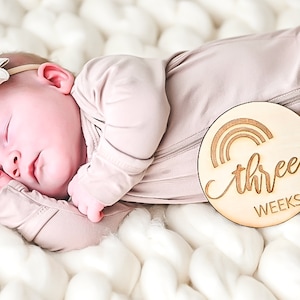 Signes de bébé personnalisés | Lot de 4 cartes jalons bébé | Disques jalons bébé | Panneaux en bois pour bébé | Meilleur cadeau de bébé | Cadeau bébé fille | Cadeau bébé garçon