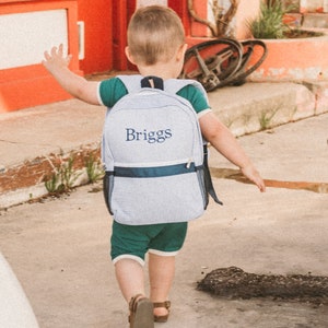 Sacs à dos personnalisés pour bébé, sacs à dos à monogramme pour tout-petit, sac à dos en seersucker, cartable préscolaire, cadeaux personnalisés pour bébé