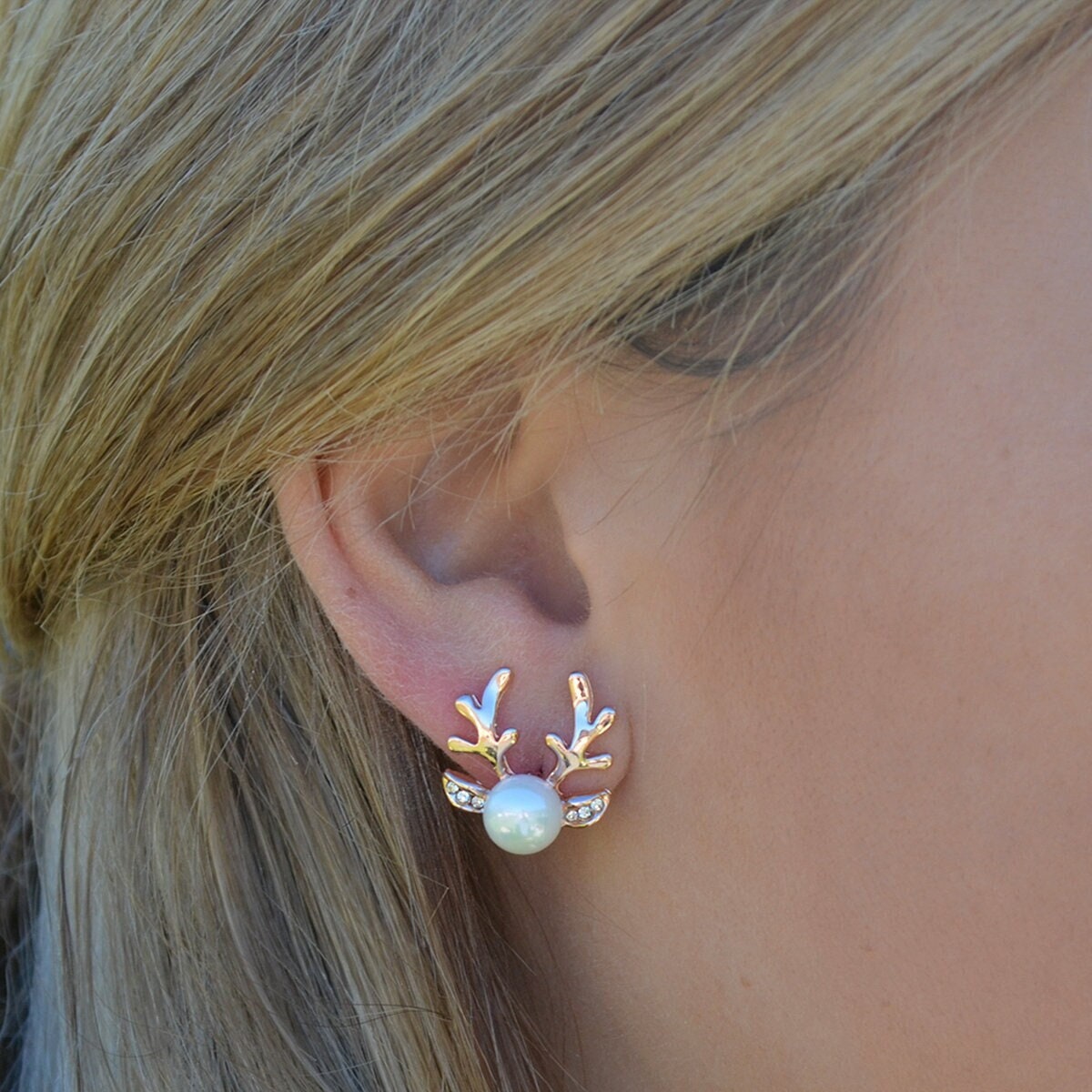 Christmas Earrings Pearl Reindeer Studs Pearl Earrings Silver Earrings Gold Earrings Minimalist Holiday Earrings Festive Earring Etsy