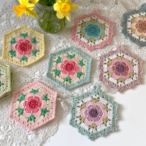 Painted Anemone Potholder PDF Crochet Pattern