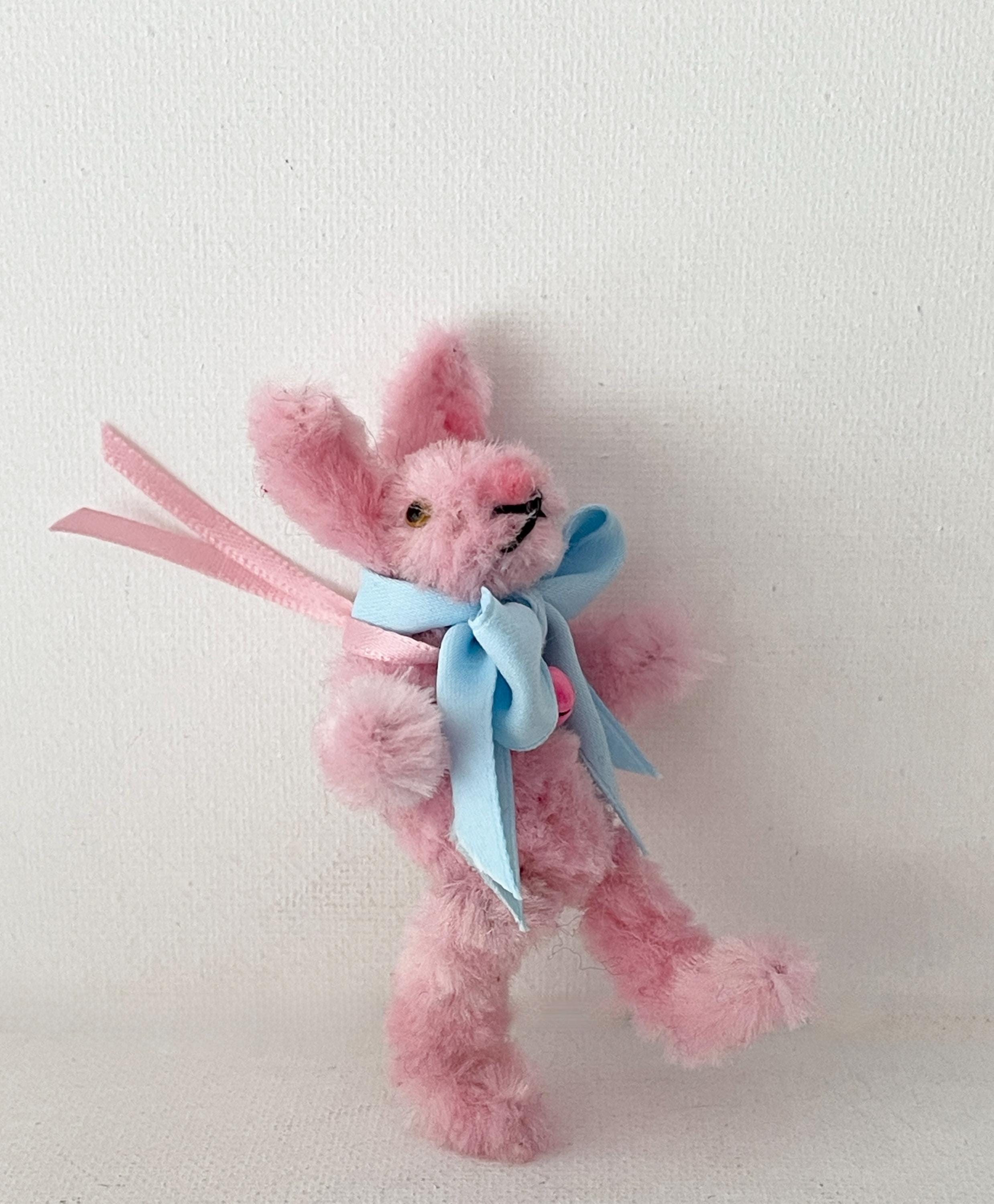 Pipe Cleaners Keychain Rabbit Miniature Handmade Pipe Cleaner Pink Bunny Rabbit, Fully Posable, 9cm ...