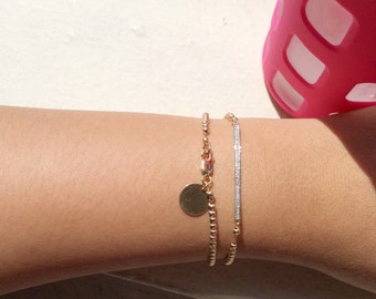 Bead bracelet with disc charm / gold filled / rose gold filled / sterling silver / customized charm / name charm