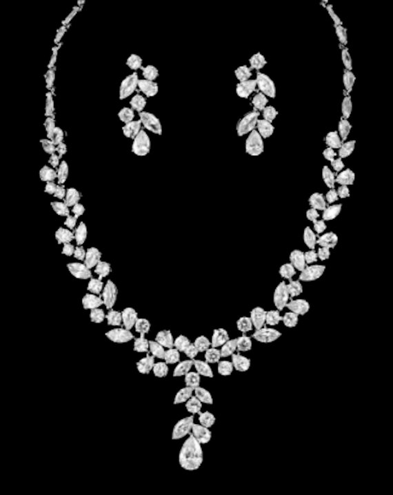 Neeya Baby Pink Diamond Silver Plated Necklace Set – AG'S