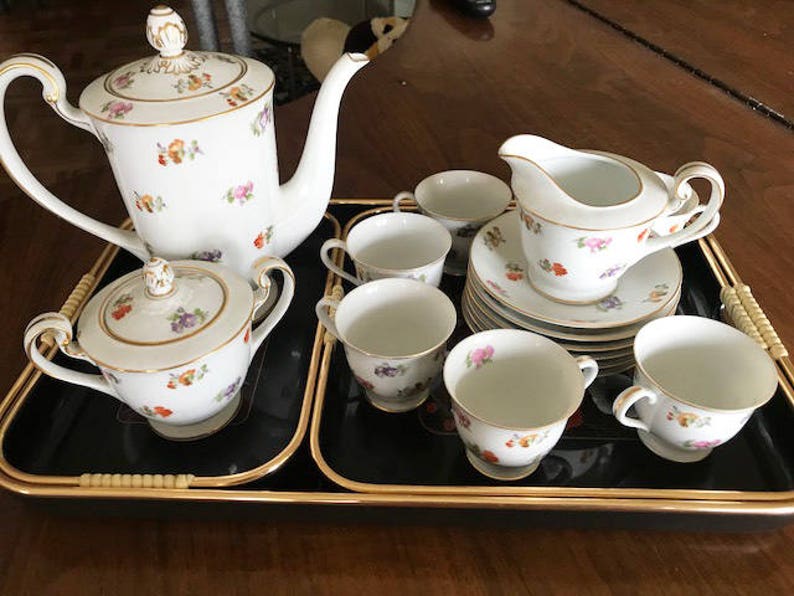 VINTAGE TEA SET