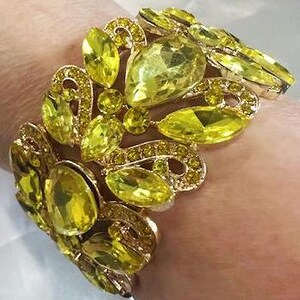 Yellow Crystal Stretch Bracelet: Statement Jewelry (1 1/2&#39;&#39; Height)