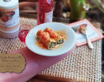 1:12 Scale - Miniature Food for the Dollhouse,Italian Cuisine Pasta,cannelloni with ricotta and spinach and tomato sauce and bechamel