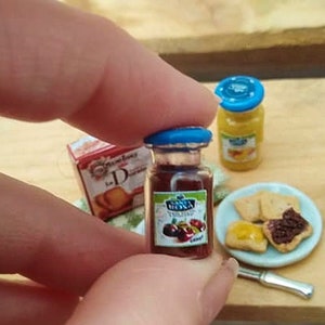 Scala 1:12 Miniatura Artigianale Fatta a Mano, Cibo in Miniatura Realistico per la Casa delle Bambole,fette biscottate e marmellata Marmellata ciliegia