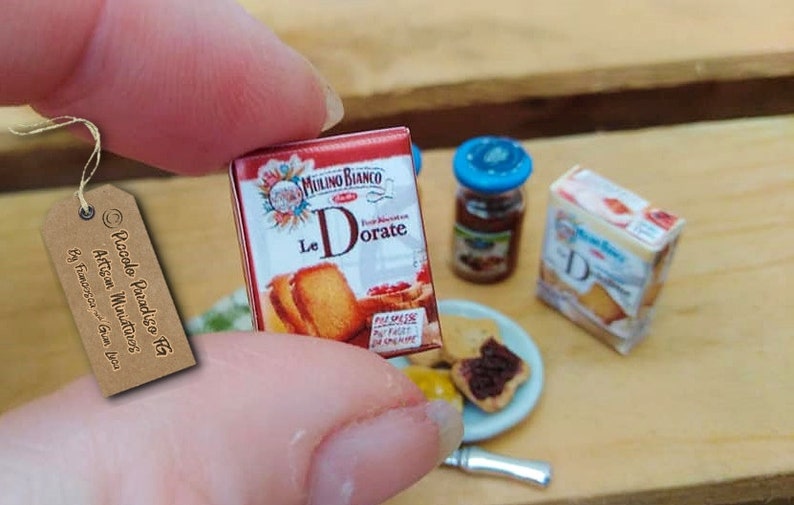 1:12 Scale Artisan Handmade Miniature, Realistic Miniature Food for the Dollhouse,fette biscottate e marmellata Confezione le dorate