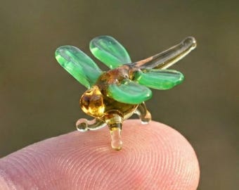 ミニチュア手吹きガラストンボ昆虫小さな動物青黄色の置物彫像装飾