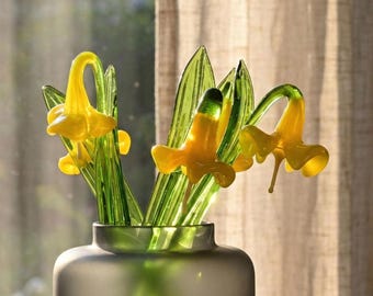 Campanilla de cristal amarillo hecha a mano: escultura trabajada con soplete, decoración resistente a la intemperie.