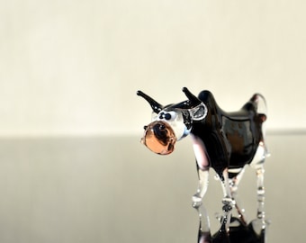 Hand-Blown Glass Cow Figurine – Tiny Highland Cow Sculpture, Mini Farm Animal Decor Gift