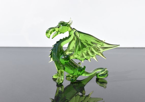 ドラゴンの像、ガラス彫刻、グリーンガラスドラゴン、ファンタジー装飾