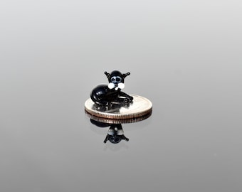 World's smallest glass miniature black cat, whimsical, Lamp work miniature character from Glass Menagerie, Unique gift.