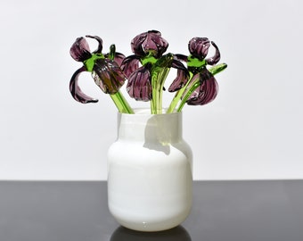 Beautiful purple glass Iris flower. Excellent addition to your glass collection, unique gift. Each flower is priced individually.