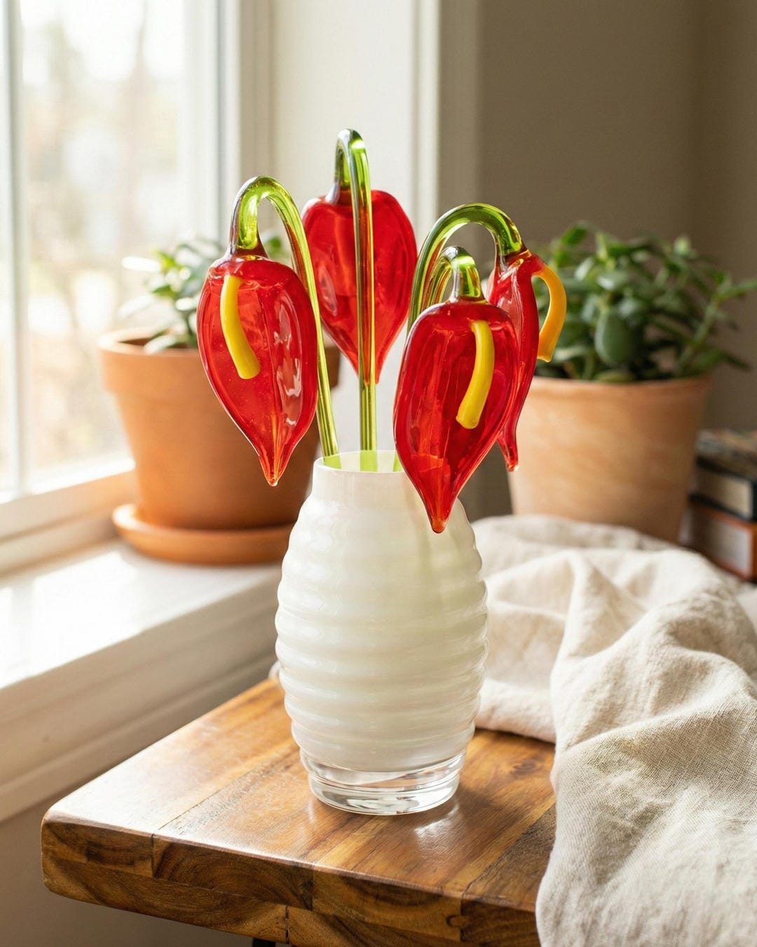 花瓶・フラワースタンド SCULPTURAL FLUIDITY - Aura Vase AURA