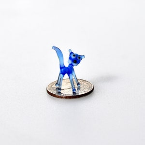 World's smallest Cute glass tiny blue cat. Lamp work miniature character from Glass Menagerie. Unique gift.