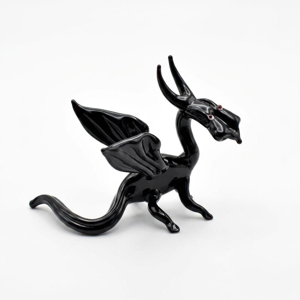 黒ガラスのドラゴン像、ファンタジー装飾、ガラス彫刻、ドラゴンギフト