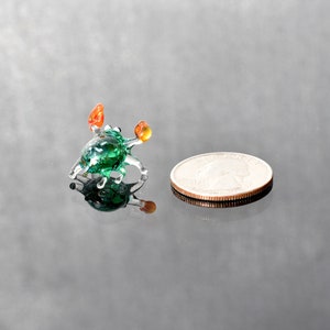 Worlds smallest glass tiny crab, whimsical, Lamp work miniature character from Glass Menagerie, Unique gift.