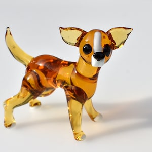 Handmade Glass Chihuahua Figurine – Miniature Dog Statue, Blown Glass Animal Sculpture, Tiny Pet Collectible, Gift for Dog Lovers