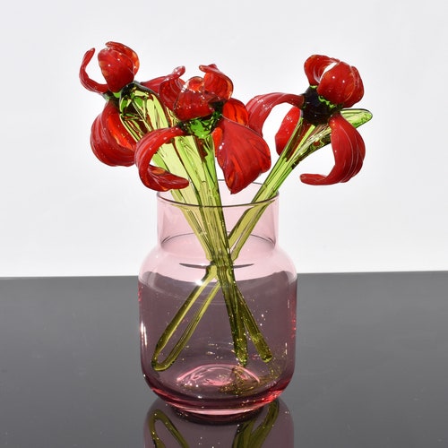 Beautiful red glass Iris flower. Excellent addition to your glass collection, unique gift. Each flower is priced individually.