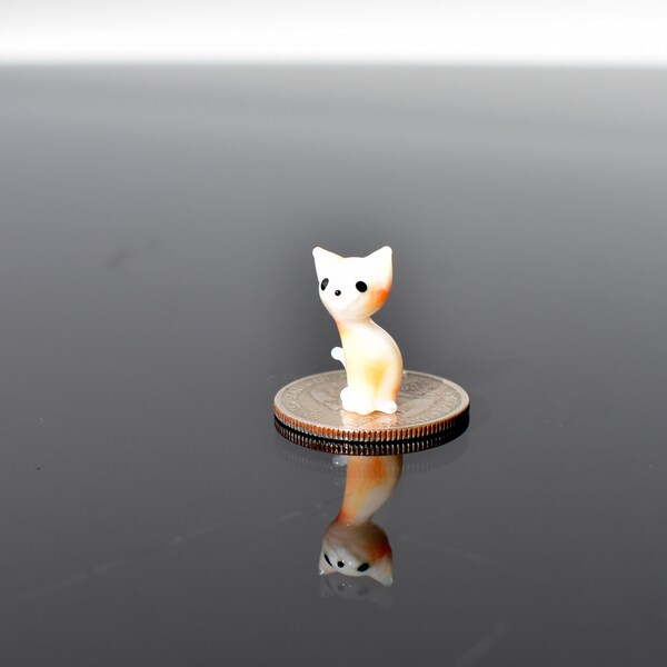 Mignon chat en verre siamois minuscule, fantaisiste, Lamp travail caractère miniature de la ménagerie de verre, cadeau unique.
