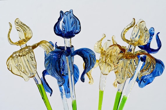手吹きガラスのアイリスの花束：青と金の花、炎を使ったアート - Etsy 日本
