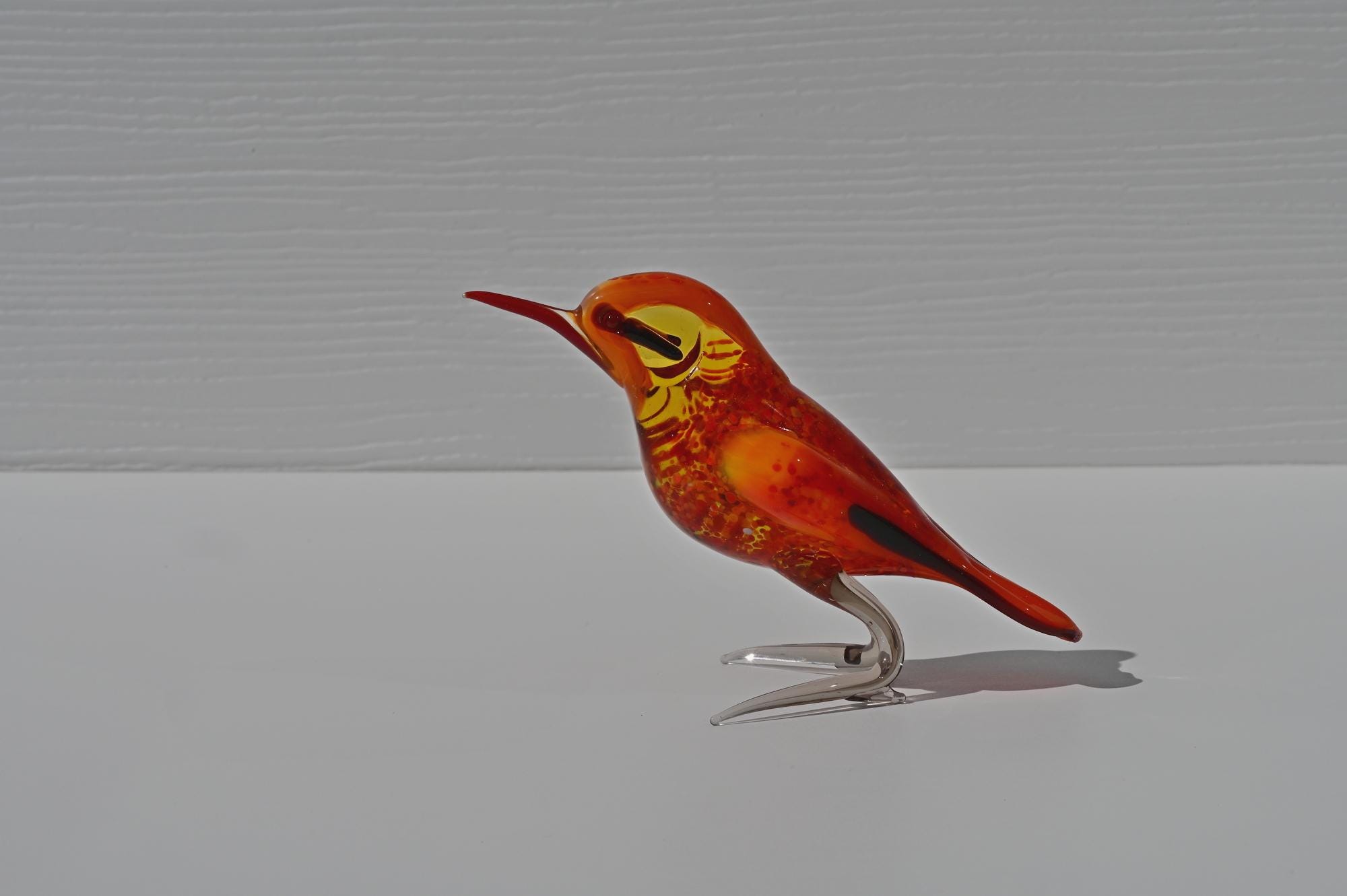 手作りのオレンジ色の鳥、ガラスの鳥の置物、鳥の彫刻、鳥の装飾、鳥