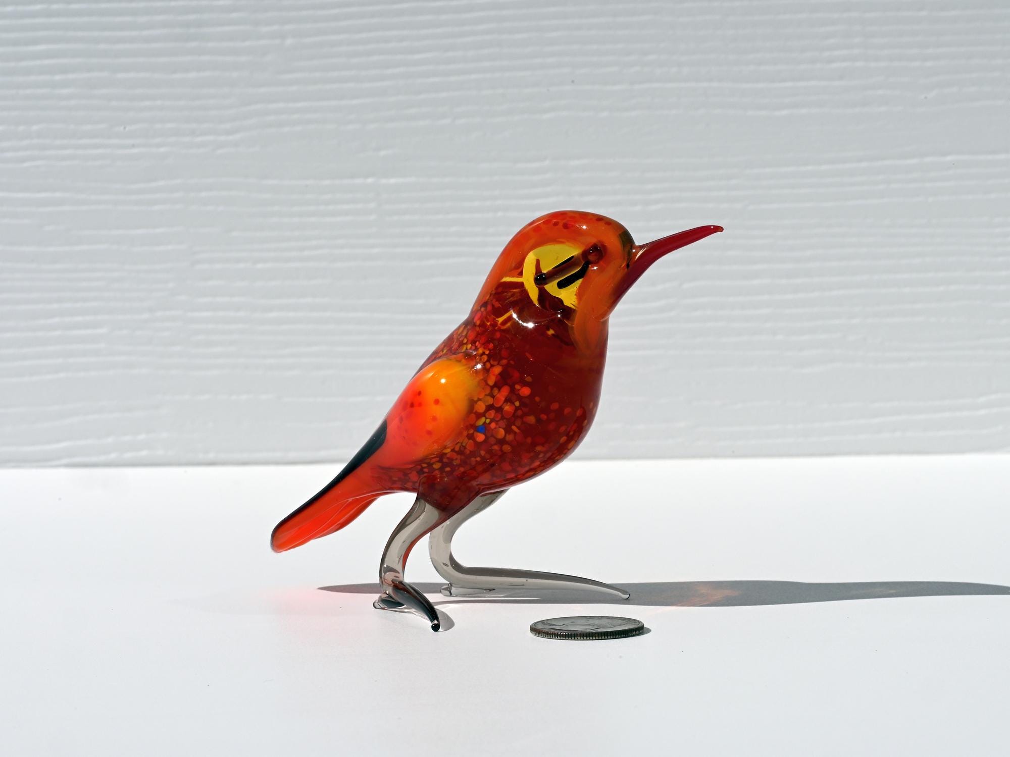 手作りのオレンジ色の鳥、ガラスの鳥の置物、鳥の彫刻、鳥の装飾、鳥