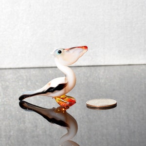 Süßer Glas Pelikan. Wunderliche Figur; viel Charakter und Persönlichkeit. Hervorragende Ergänzung zu Ihrer Sammlung, einzigartiges Geschenk.