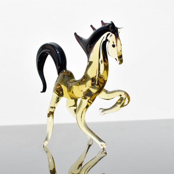 手作りのガラス製馬の置物：収集価値のある動物の彫刻 - Etsy 日本