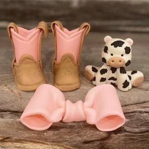 Boots, Cow And Bow In Pink