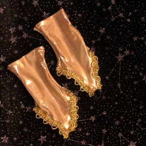Jules: Wristlet for Aerial Acrobatics and Circus Performance