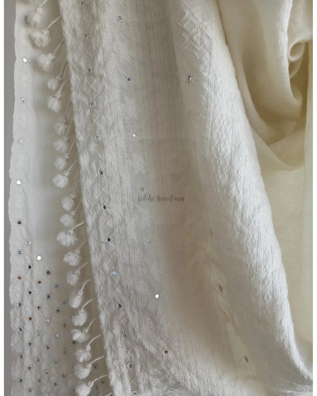 kutchi shawl online