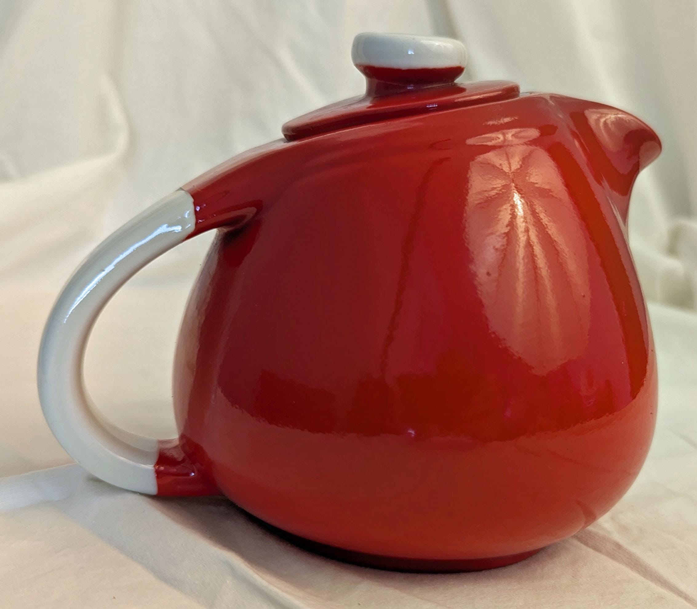 Slani Grad Teapot, Sani-grid Pert Chinese Red, Hall China Company - Vintage - Etsy