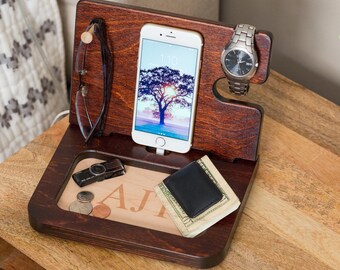 Night Stand Valet, Wood Valet, valet para hombres, valet personalizado, regalos para hombres, regalo para novio, ideas de regalos para hombres, regalos para novios.