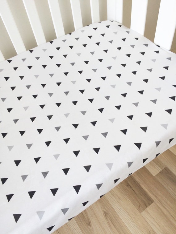 geometric cot bedding