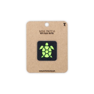 Mini écusson tactique tortue de mer noir et vert néon