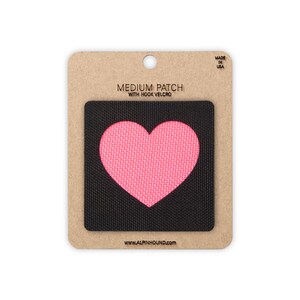 Patch tactique coeur moyen noir et rose néon
