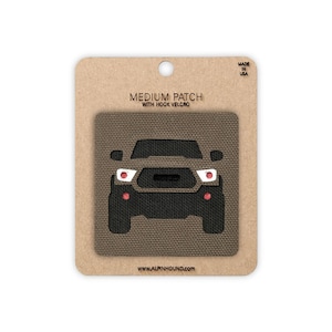 Pick-up tout-terrain moyen 2 x 2
