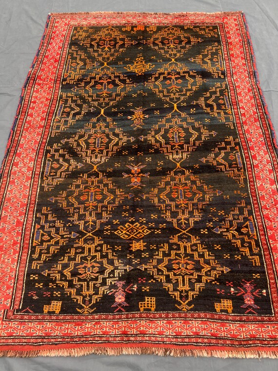 Antique sistan baluch rug