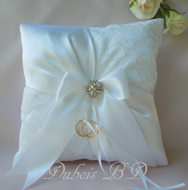 Ring Bearer Pillow White or Ivory Ring Pillow Wedding Ring Etsy