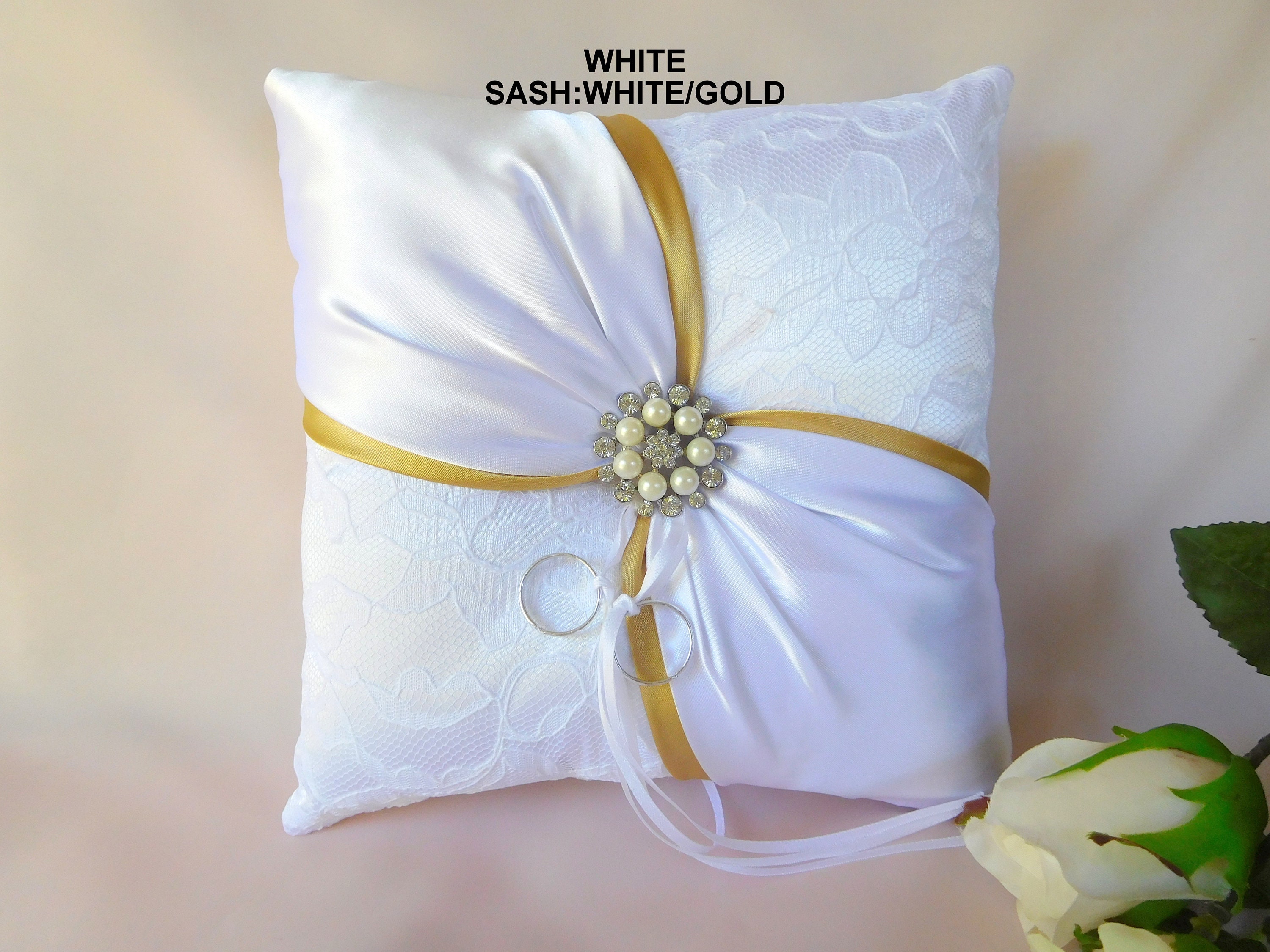 Gold outlet ring pillow