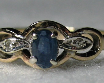 Vintage 9ct Gold Diamond & Sapphire Ring