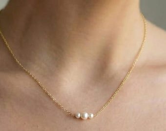 Freshwater Pearl Necklace and Earring Set, Bridal Pearl Jewelry, Minimalist Pearl Wedding Jewelry, Bridesmaid Pearl Gift, Classic Necklace