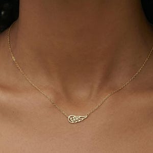 Naszyjnik ze skrzydłami anioła, naszyjnik ze srebra próby 925 z aniołem stróżem, biżuteria pamiątkowa, prezent na znak współczucia dla niej zdjęcie 1